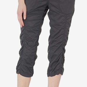 The North Face Aphrodite 2.0 Capris Asphalt Grey Women's S/P Like NEW